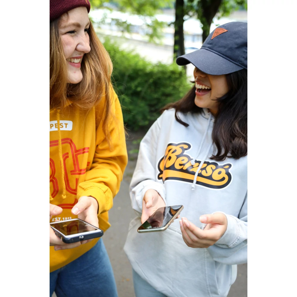 Berzsó Hoodie