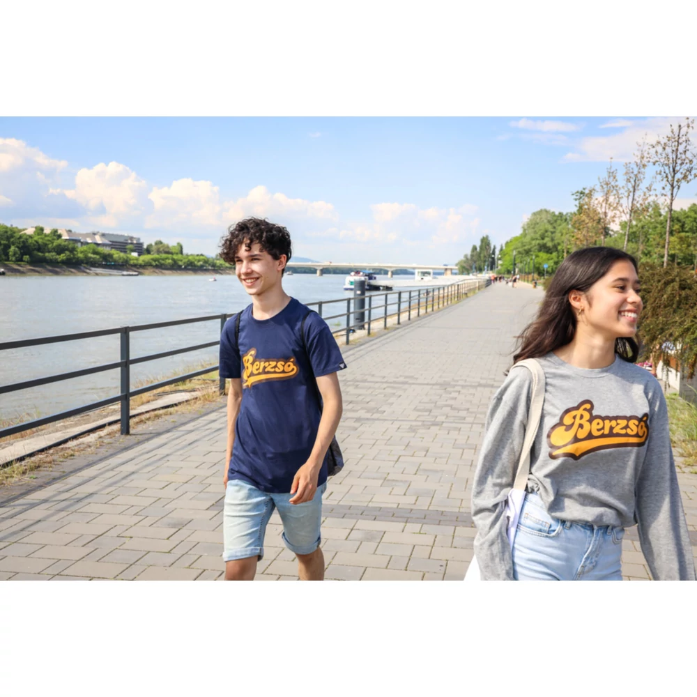 Berzsó Longsleeve Uni-Style