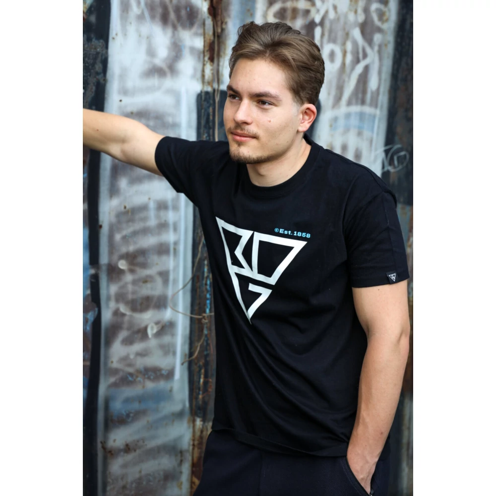 Triangle Tee